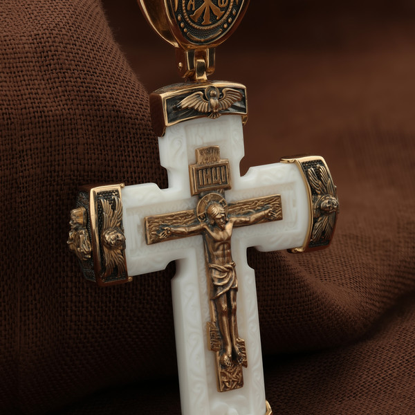 Крест из красного золота 585 пробы c бивнем мамонта