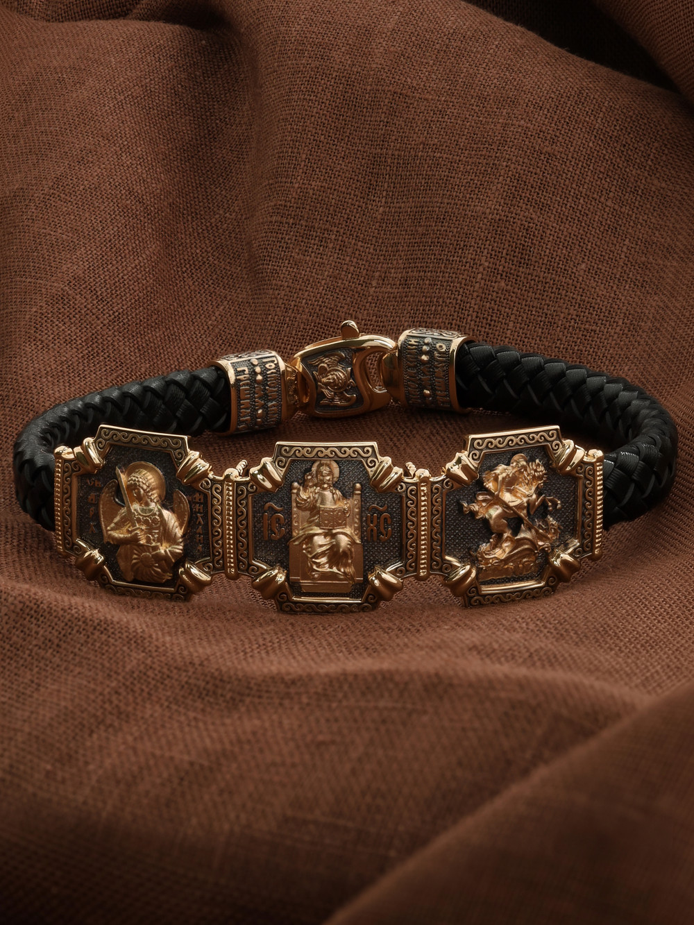 Браслет из красного золота 585 пробы c шнурком