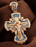 Крест из золота c эмалью