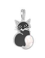 Подвеска из белого золота c эмалью, ониксом и перламутром