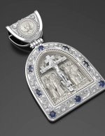 Образок из белого золота c эмалью, сапфиром и бивнем мамонта