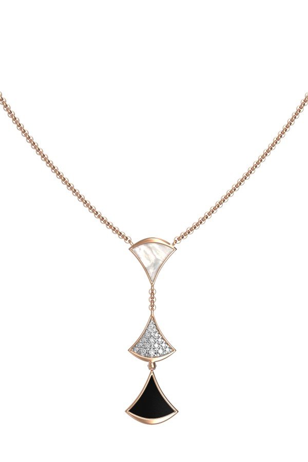 Колье из золота c бриллиантами, ониксом и перламутром