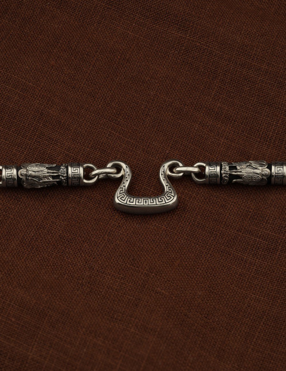 Цепь из белого золота c эмалью и эбеновым деревом