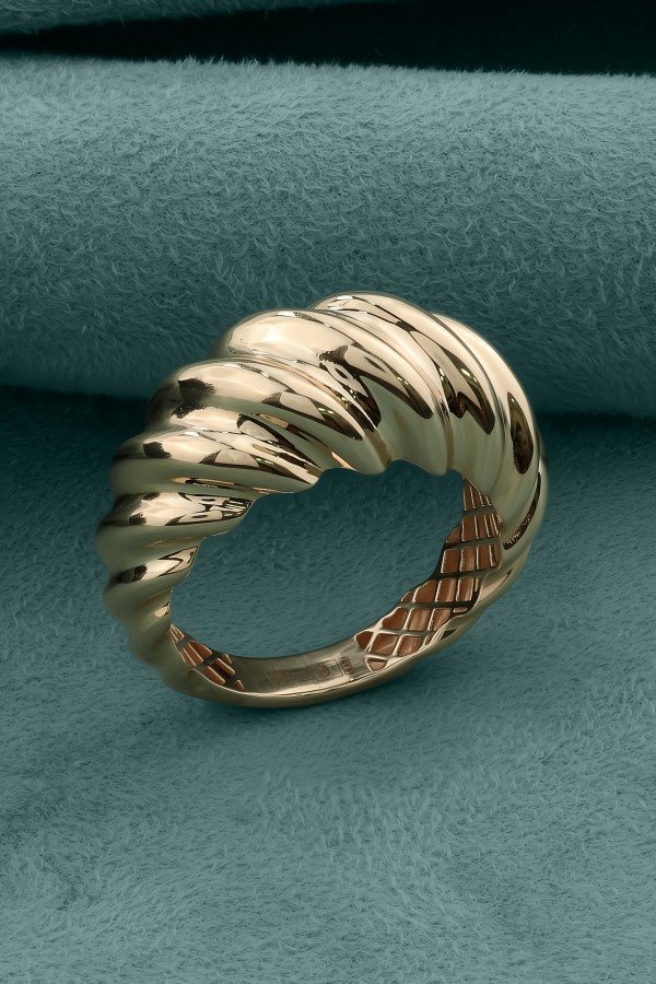 Кольцо из золота