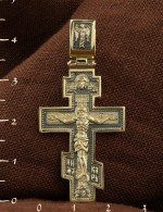 Крест из лимонного золота