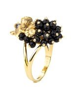 Кольцо из лимонного золота c эмалью и ониксом