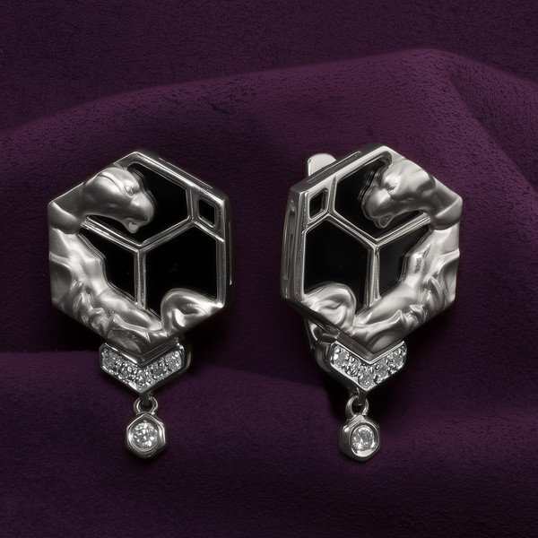 Серьги из белого золота 585 пробы c бриллиантами и ониксом