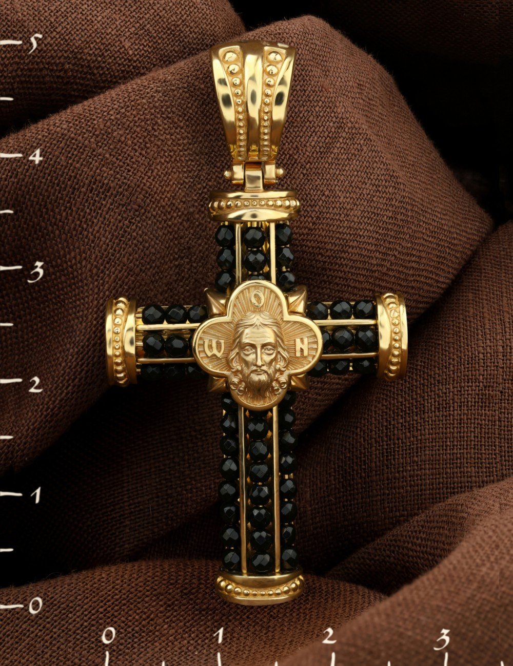 Крест из лимонного золота c ониксом