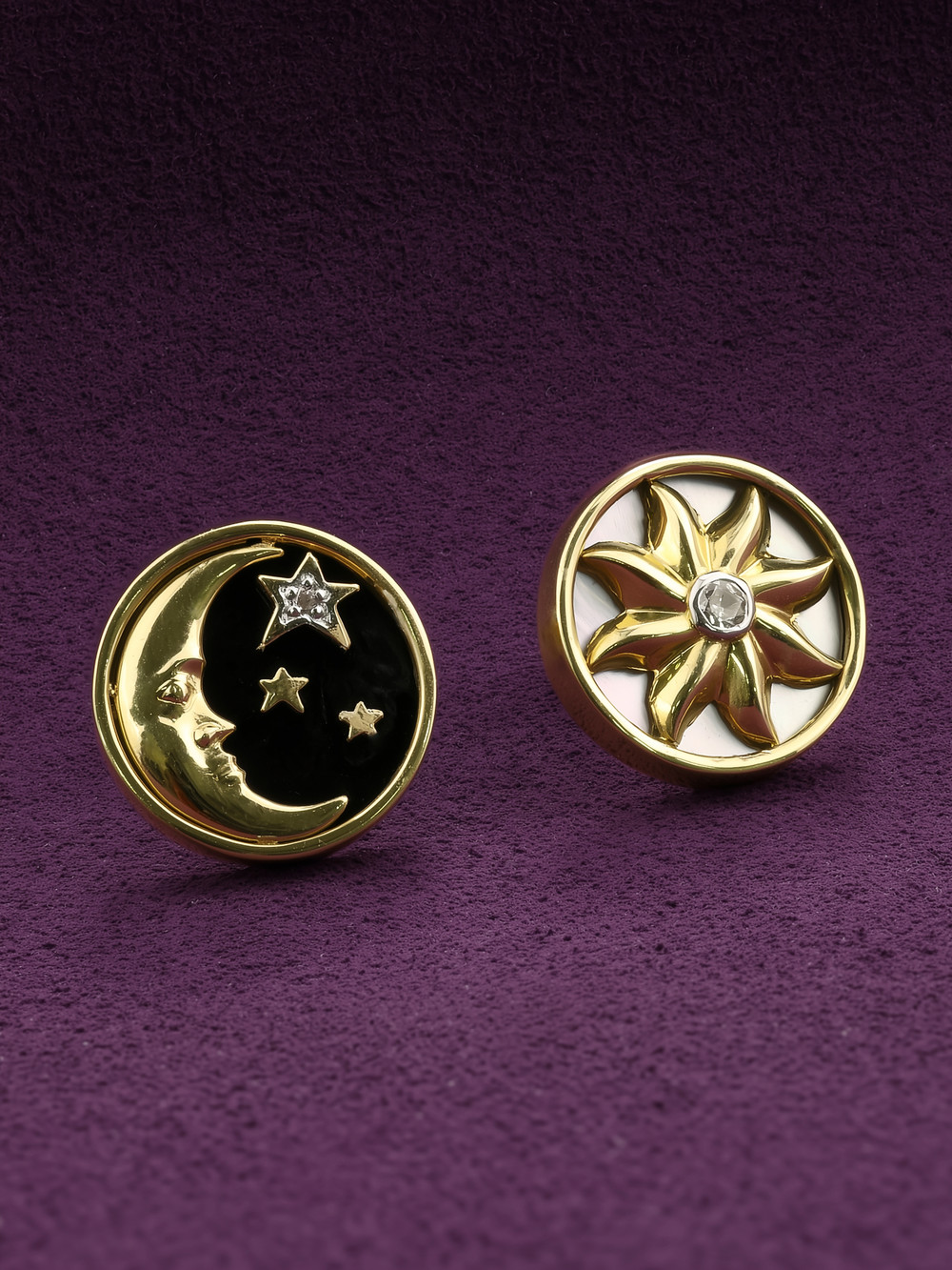 Серьги из лимонного золота 585 пробы c бриллиантами, ониксом и перламутром