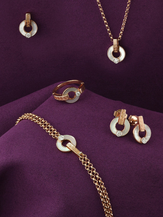 Подвеска из красного золота 585 пробы c бриллиантами и перламутром