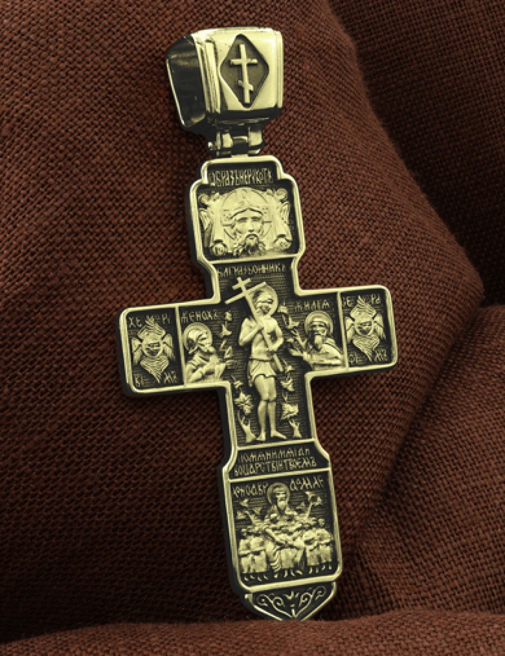 Крест из лимонного золота