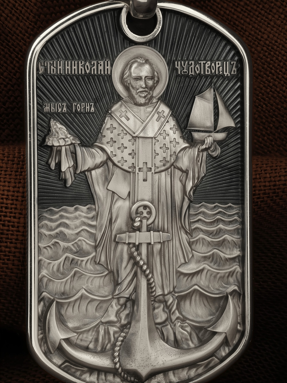 Образок из белого золота 585 пробы c эмалью