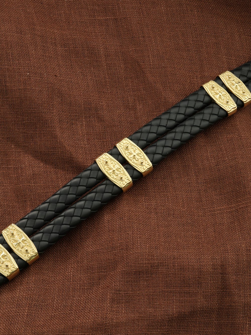 Браслет из красного золота 585 пробы c шнурком