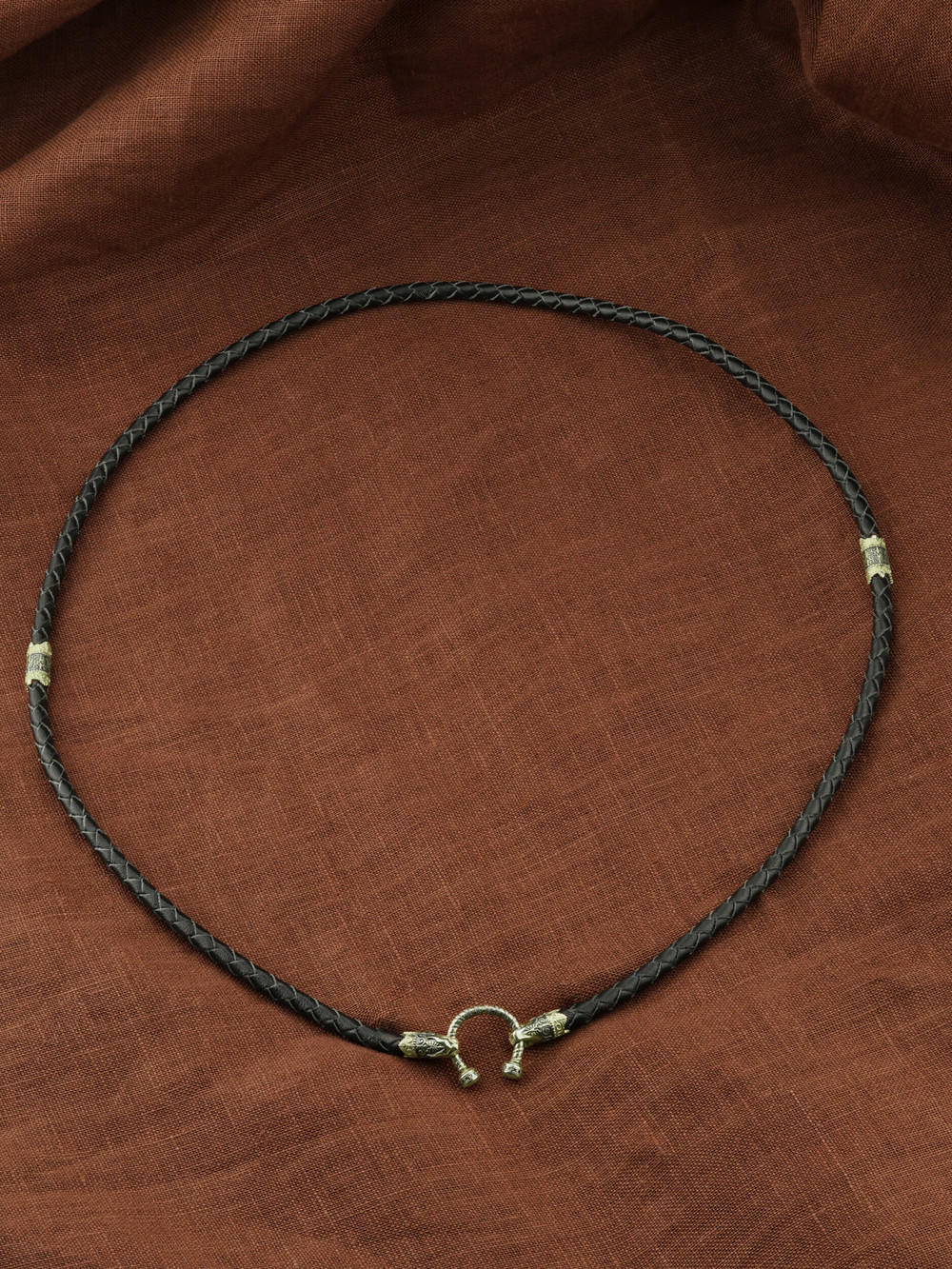 Цепь-шнурок кожа из зелёного золота 585 пробы c кожаным шнурком