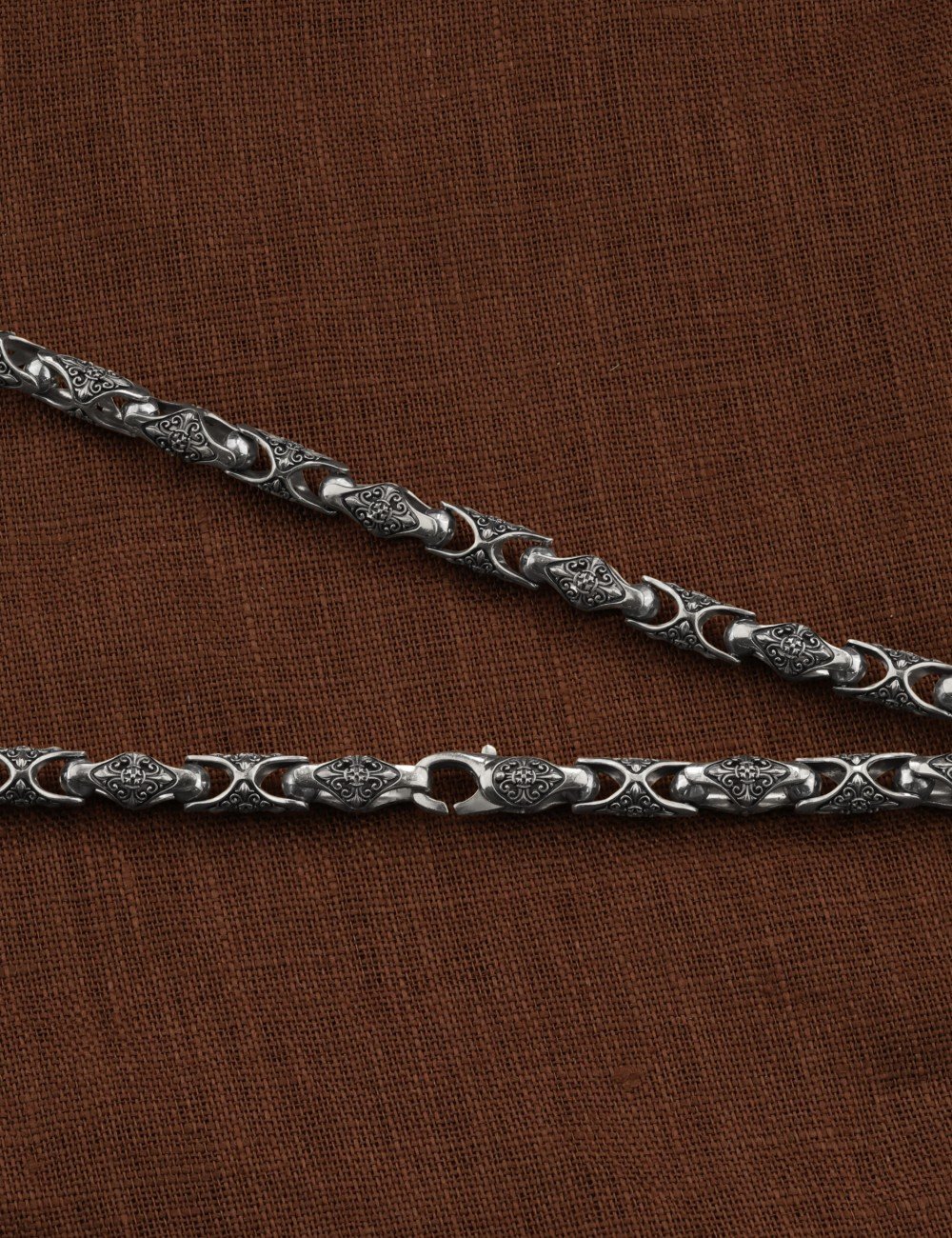 Цепь из белого золота