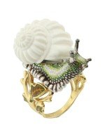 Кольцо из лимонного золота c эмалью и бивнем мамонта