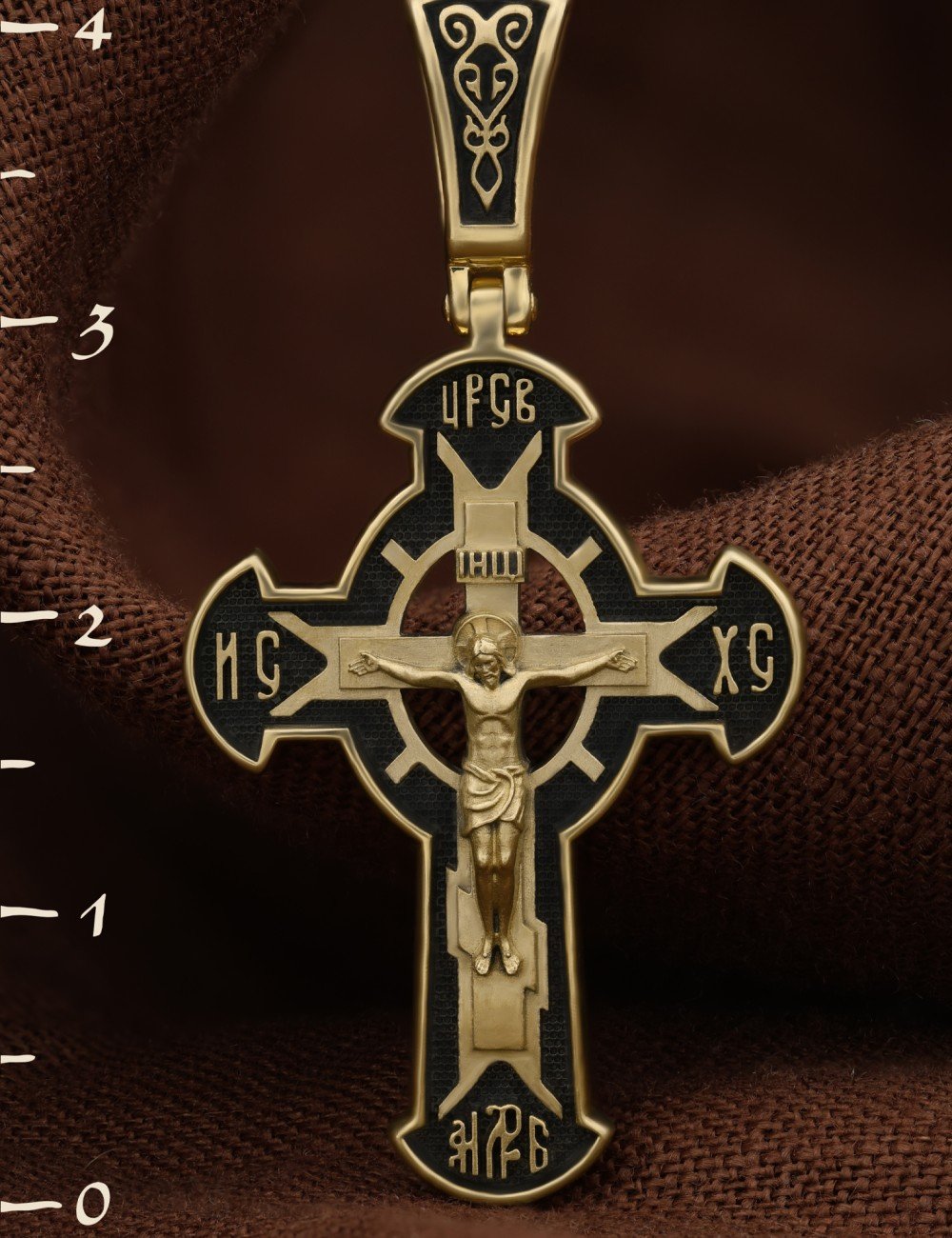 Крест из лимонного золота