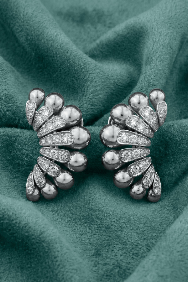 Серьги из белого золота 585 пробы c бриллиантами