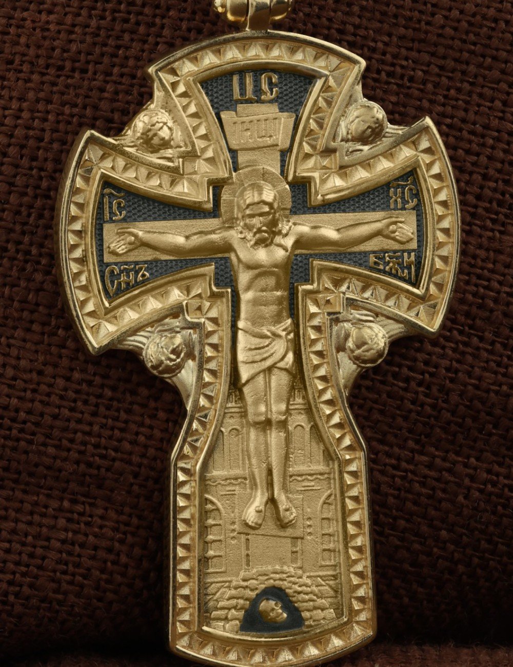 Крест из лимонного золота