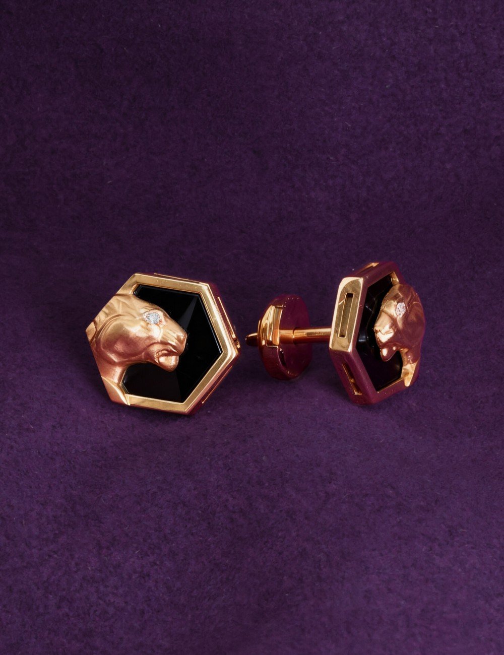 Серьги из золота c бриллиантами и ониксом