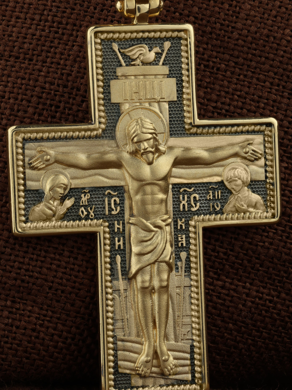 Крест из лимонного золота 585 пробы