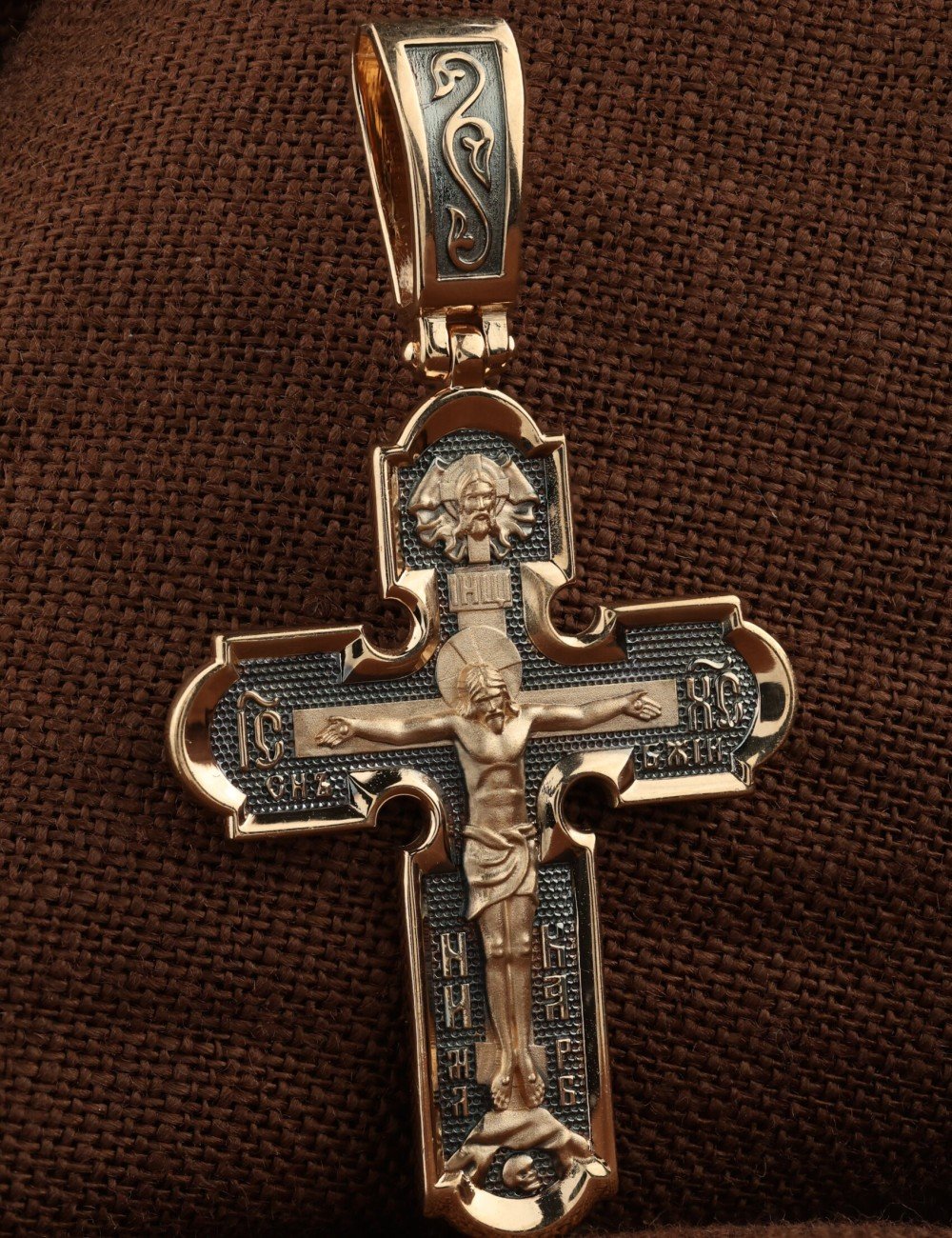 Крест из золота