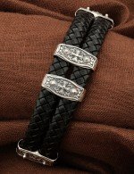 Браслет из серебра c кожаным шнурком