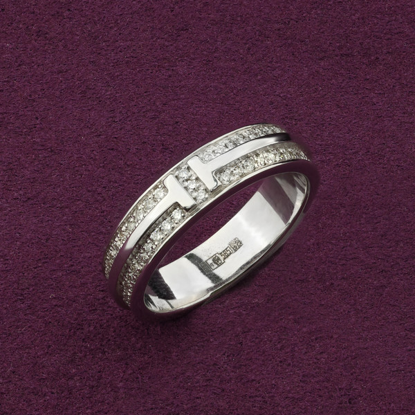 Кольцо из белого золота 585 пробы c бриллиантами