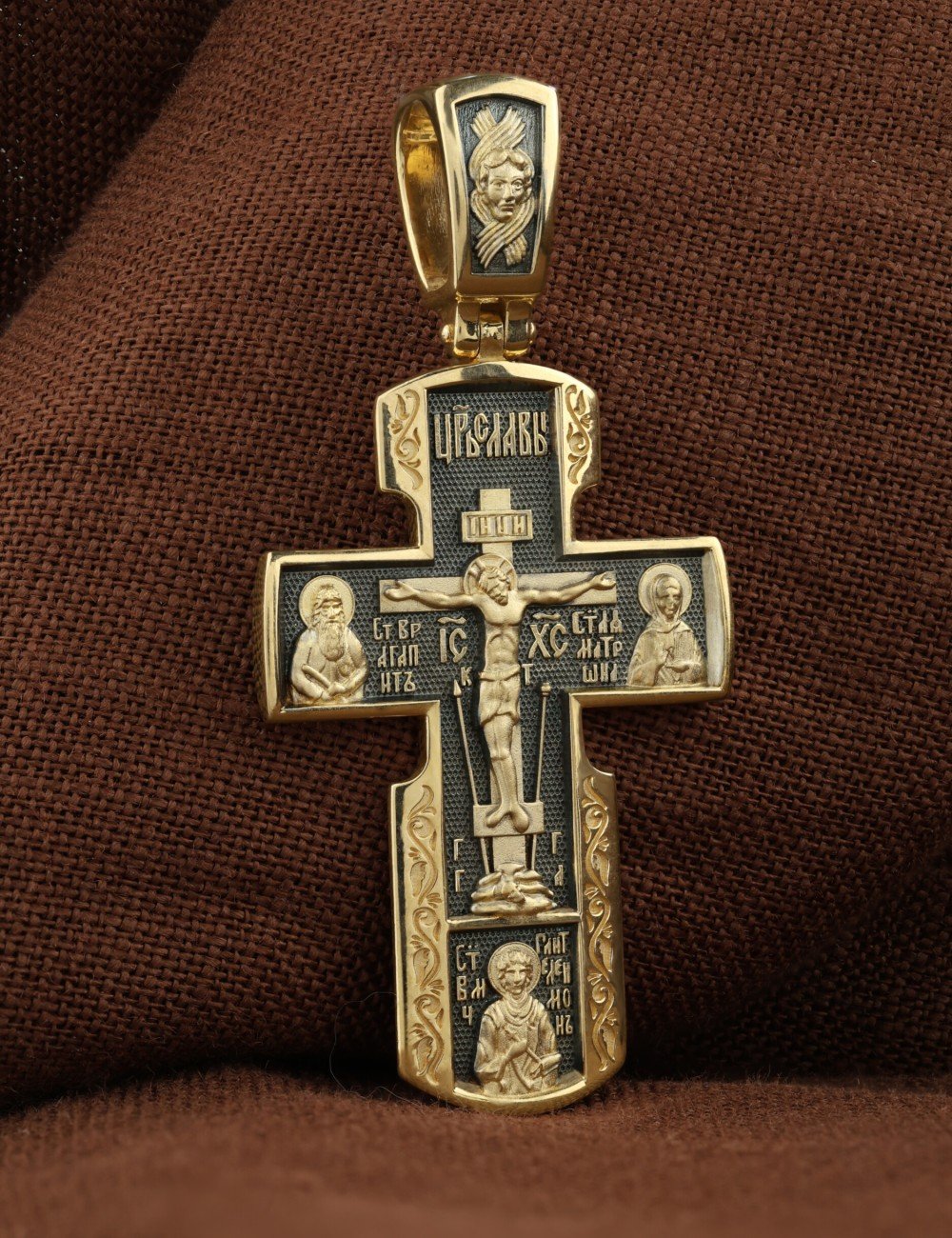 Крест из лимонного золота