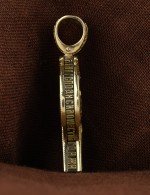 Крест из лимонного золота c эбеновым деревом