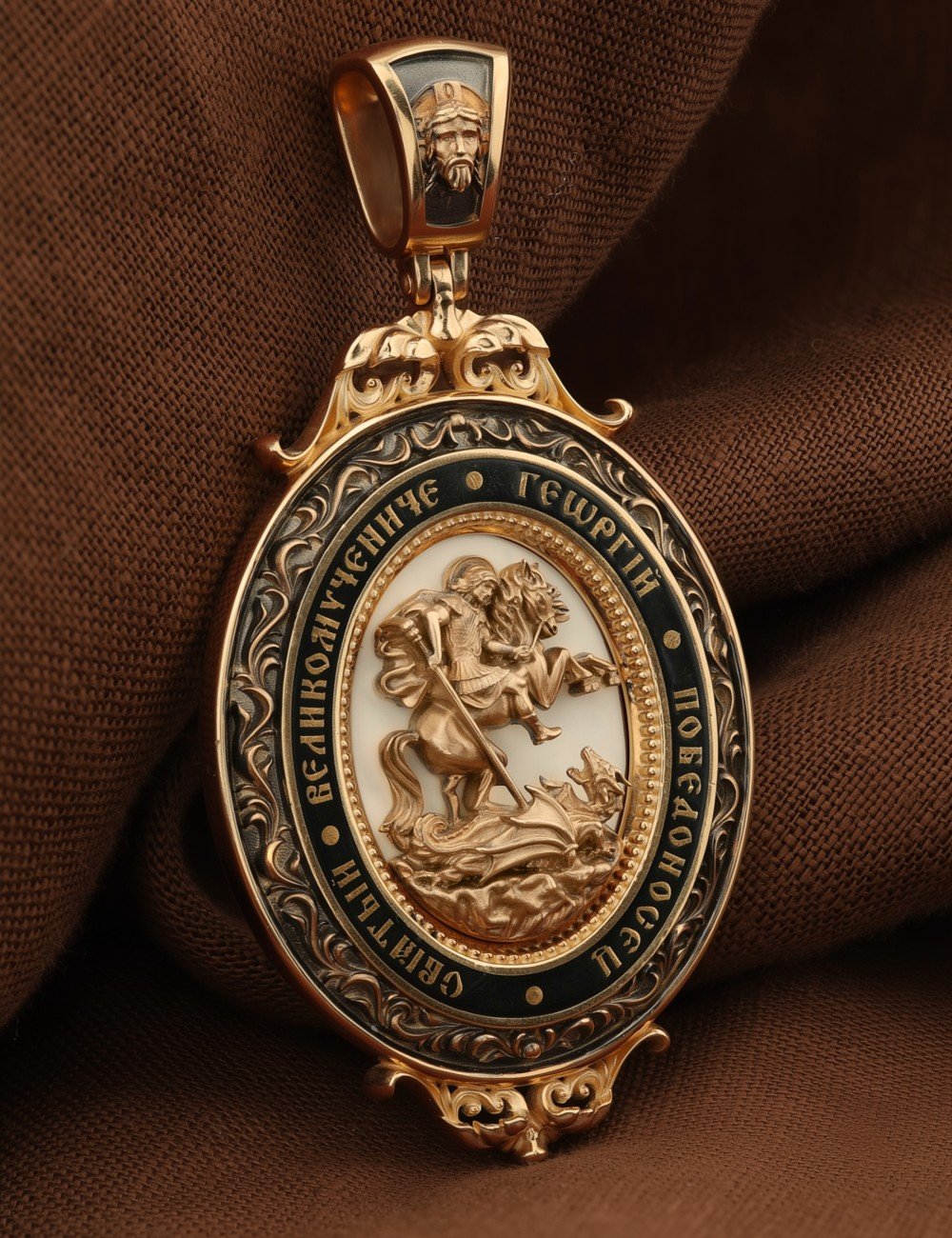 Образок из золота c эмалью