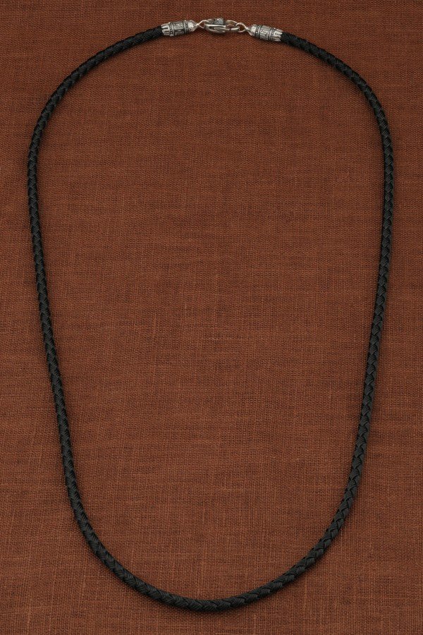 Шнурок шёлковый из белого золота c шёлковым шнурком