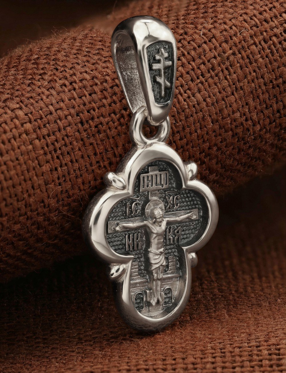 Крест из белого золота