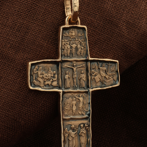 Крест из красного золота 585 пробы