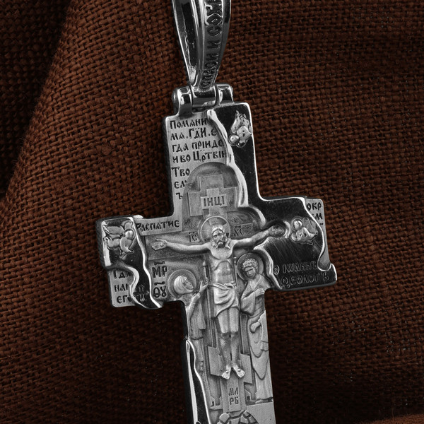 Крест из белого золота 585 пробы