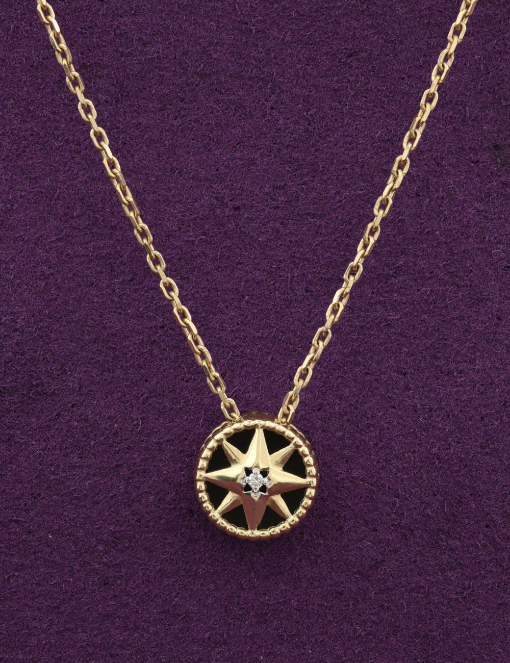 Колье из лимонного золота c бриллиантами и ониксом