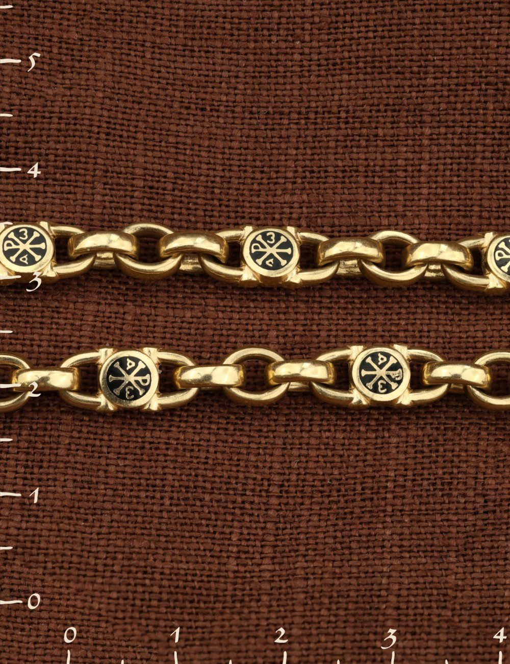 Цепь из лимонного золота c эмалью