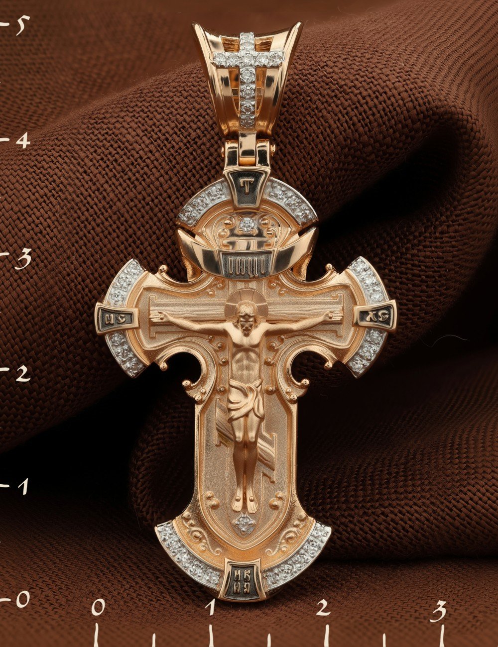 Крест из золота c бриллиантами