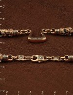 Цепь из золота c эмалью и эбеновым деревом