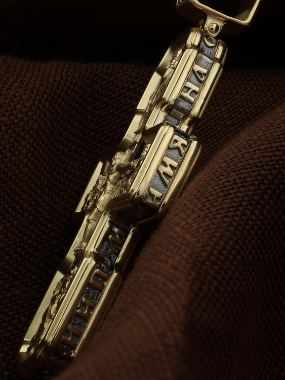 Крест из лимонного золота 585 пробы c ониксом