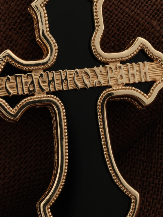 Крест из красного золота 585 пробы c ониксом