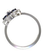 Кольцо из белого золота c бриллиантами и сапфиром