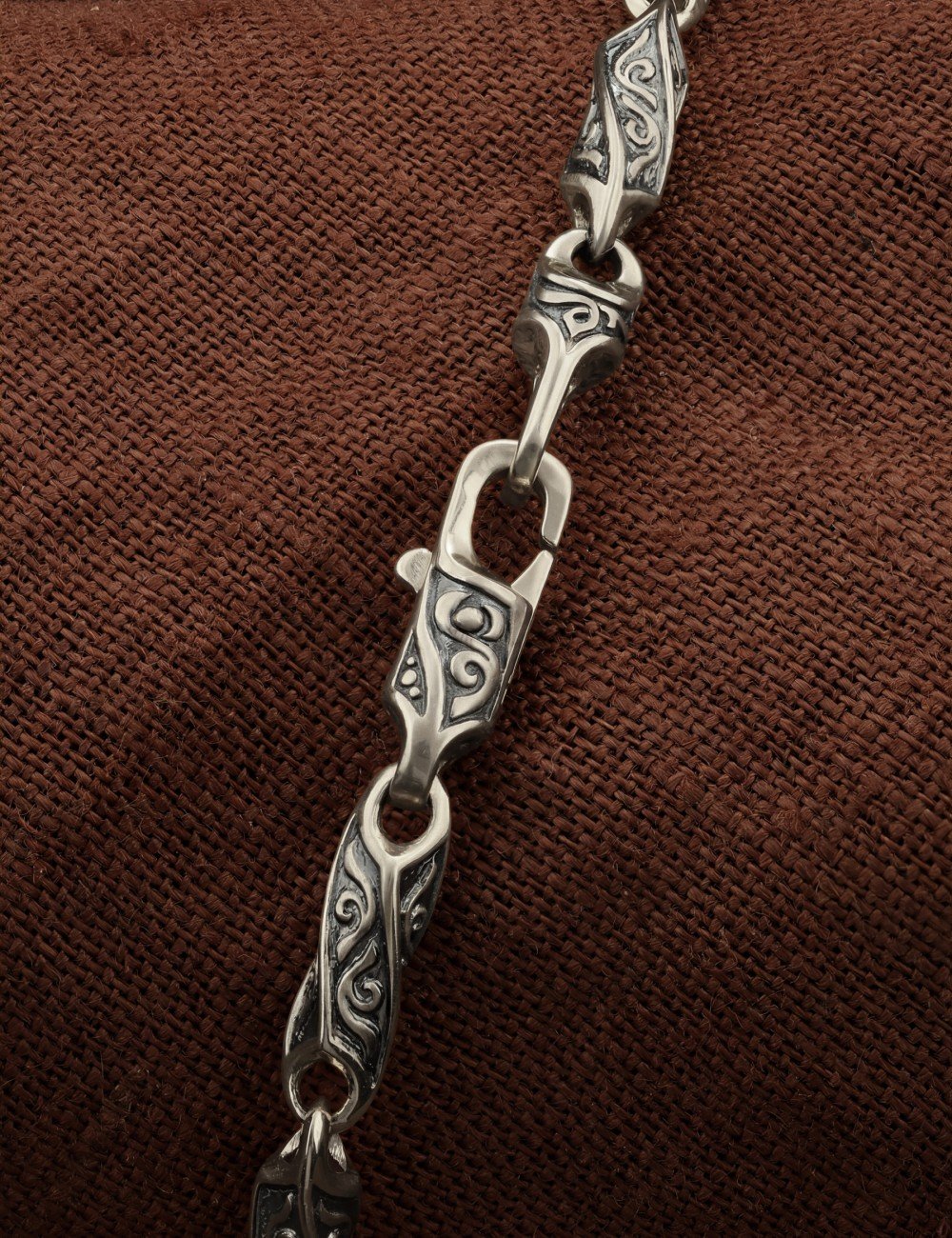 Браслет из белого золота