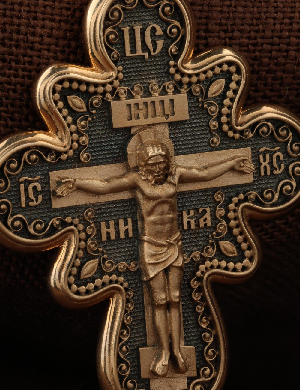 Крест из золота