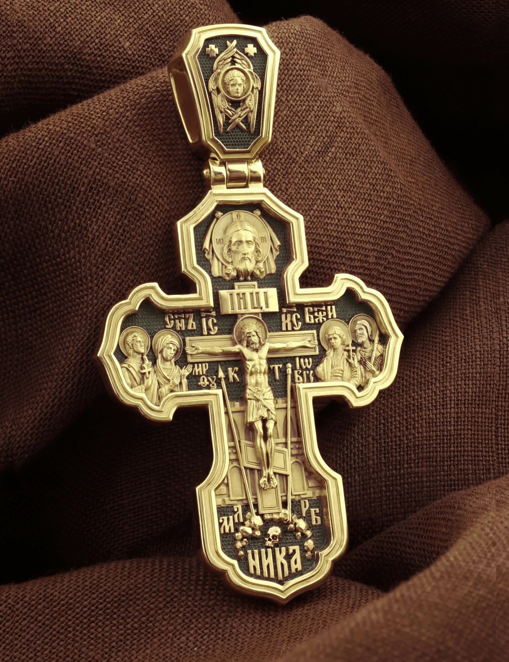 Крест из лимонного золота