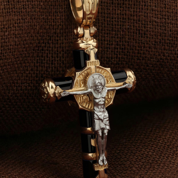 Крест из красного золота 585 пробы c ониксом