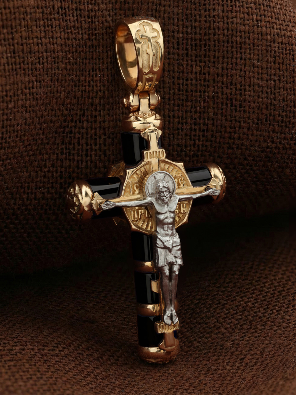 Крест из красного золота 585 пробы c ониксом