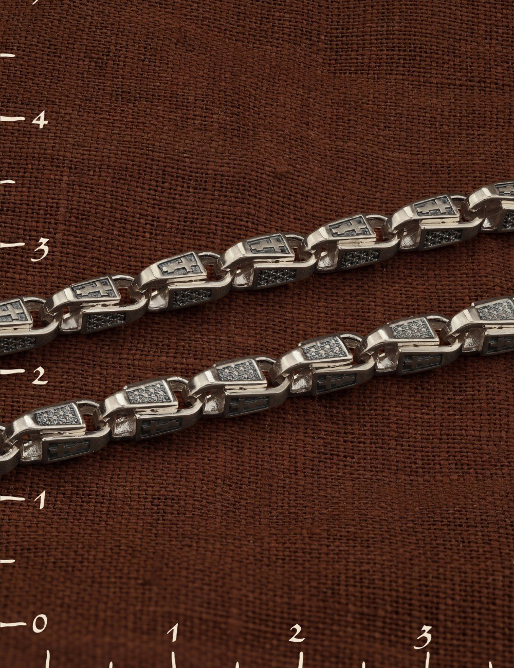 Цепь из белого золота