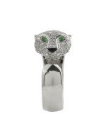 Кольцо из белого золота c бриллиантами, изумрудом и ониксом