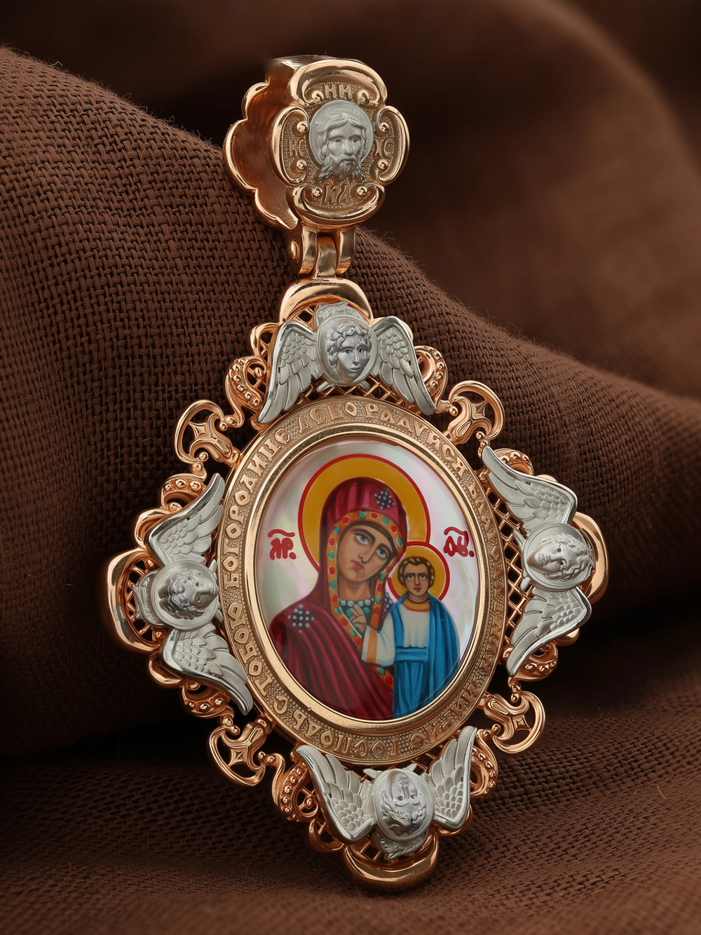 Нательная икона из красного золота 585 пробы c эмалью и перламутром